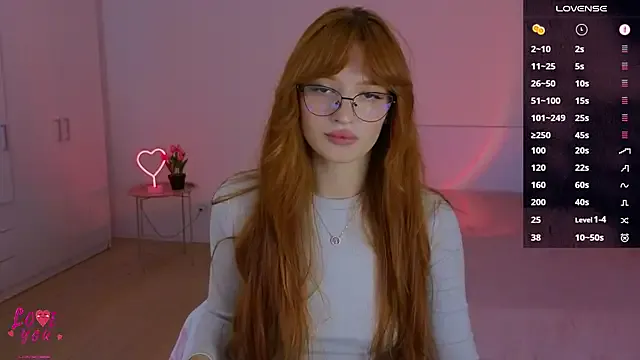 CuteAriel7 from StripChat