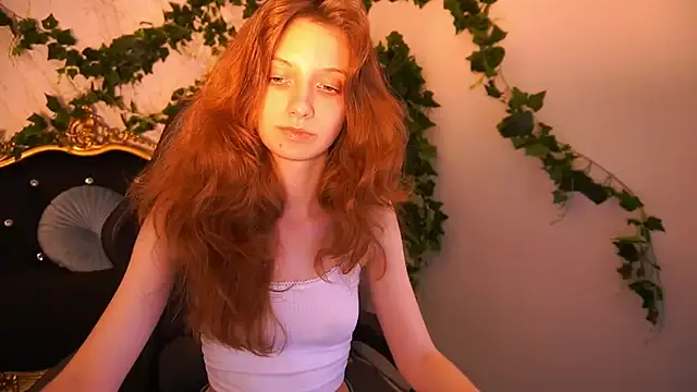 CuteeFoxy from StripChat is Freechat