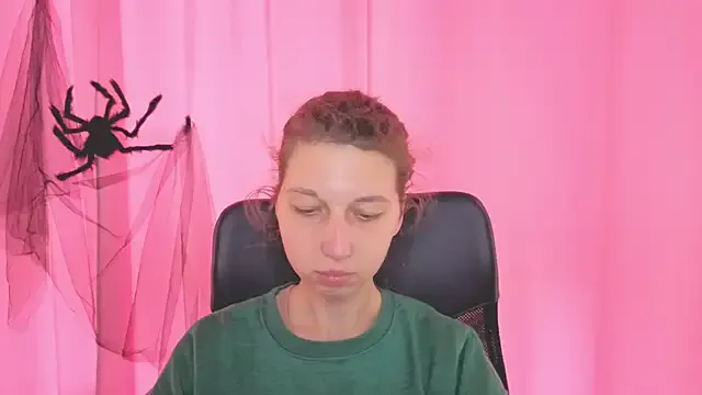 CuteEllii from StripChat is Freechat