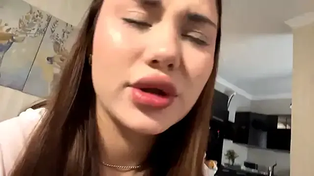 CuteMangoAlice from StripChat is Freechat