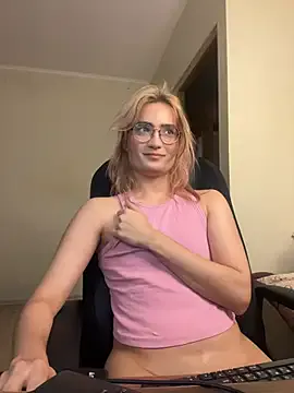 Girls: try live performances with matured performers, from dancing to quirks, in a variety of beautiful sex cams.