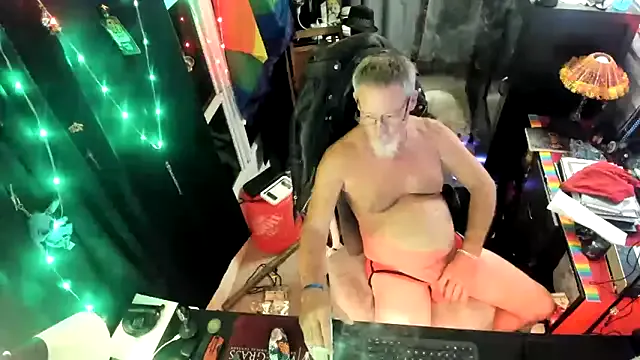 Girls: try live performances with matured performers, from dancing to quirks, in a variety of beautiful sex cams.