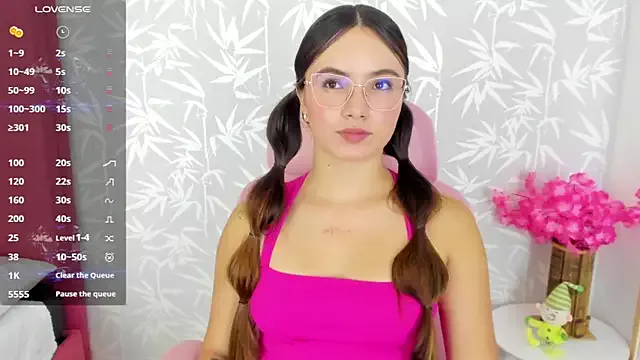 Girls: try live performances with matured performers, from dancing to quirks, in a variety of beautiful sex cams.