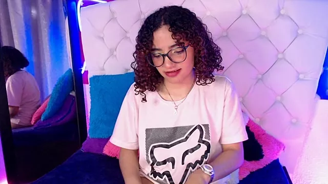 DAHLIA_BROWNIE from StripChat