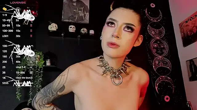 dahlia_darkwood from StripChat is Freechat