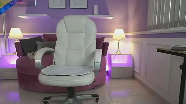 Girls: try live performances with matured performers, from dancing to quirks, in a variety of beautiful sex cams.