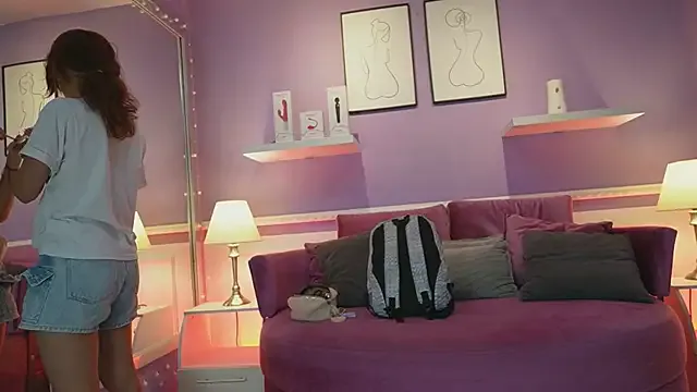 Girls: try live performances with matured performers, from dancing to quirks, in a variety of beautiful sex cams.