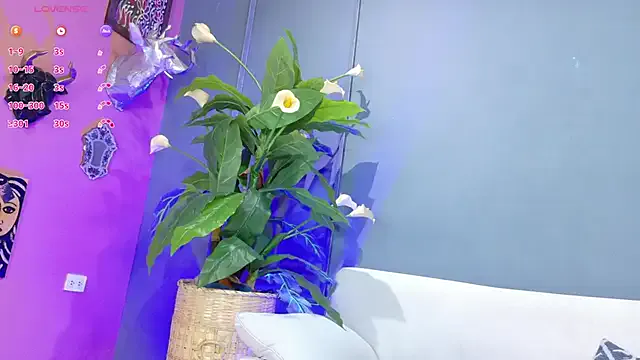 Daiisy_kiss from StripChat is Freechat