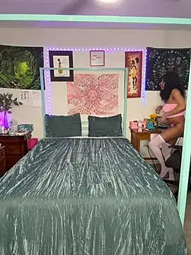 DaisyMynx from StripChat is Freechat