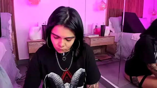 DakkotaBluee from StripChat