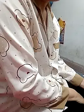 Dam-Lissa from StripChat is Freechat