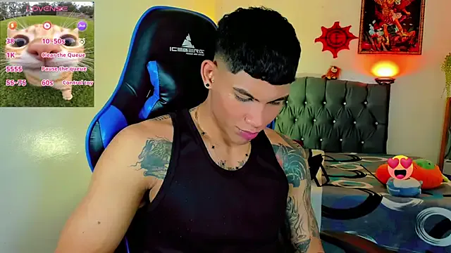 Girls: try live performances with matured performers, from dancing to quirks, in a variety of beautiful sex cams.