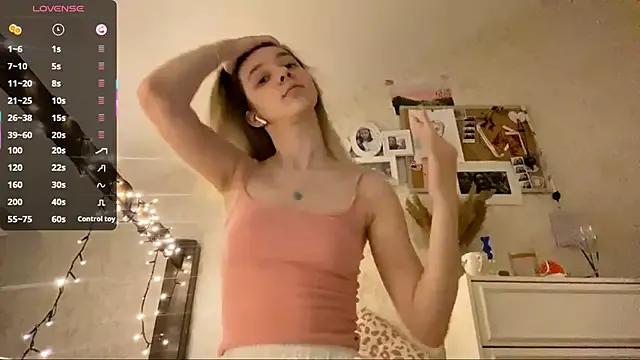 DanaCore from StripChat