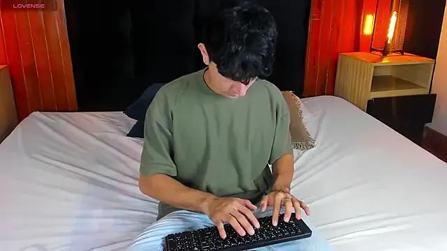 Daniel_Harris_ from StripChat is Freechat