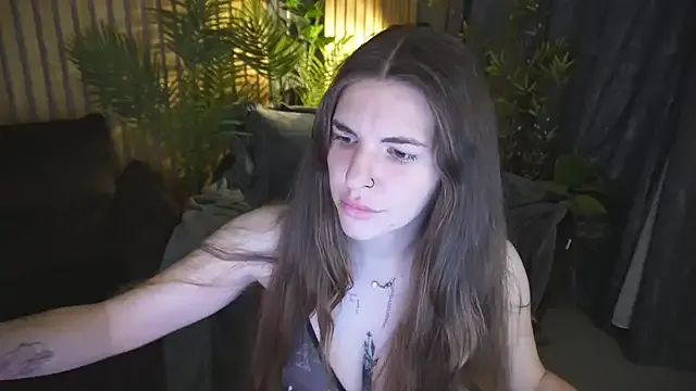 DanielaReign from StripChat is Freechat