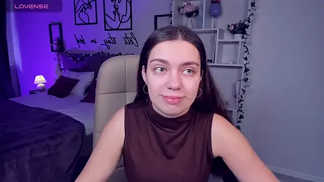 DaniellaLovely from StripChat is Freechat