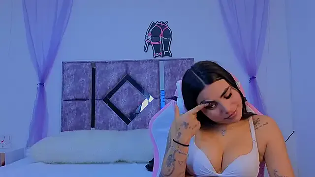 Girls: try live performances with matured performers, from dancing to quirks, in a variety of beautiful sex cams.