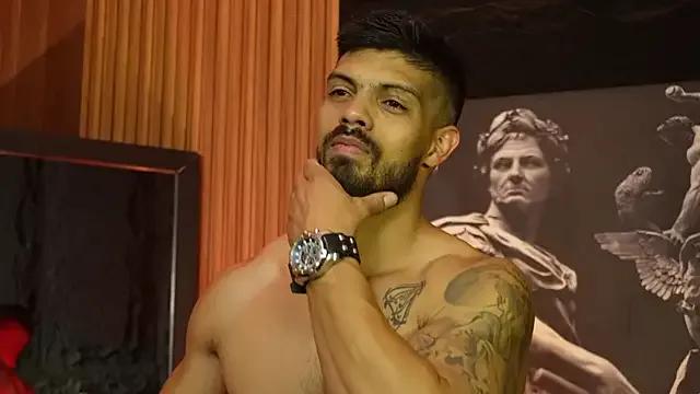 DannSaenz from StripChat is Freechat