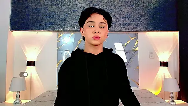 Dante_bre from StripChat is Freechat