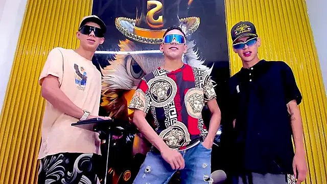 Girls: try live performances with matured performers, from dancing to quirks, in a variety of beautiful sex cams.