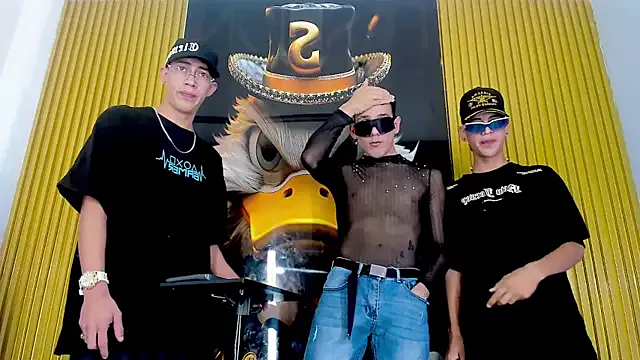 Girls: try live performances with matured performers, from dancing to quirks, in a variety of beautiful sex cams.