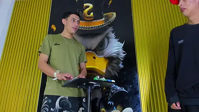 Girls: try live performances with matured performers, from dancing to quirks, in a variety of beautiful sex cams.