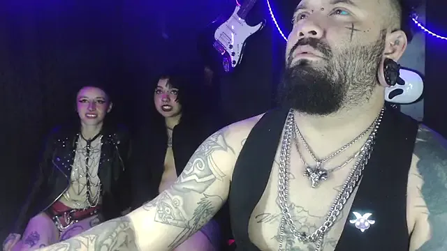 darkclothes from StripChat is Freechat