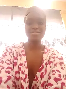 DarkLaddy from StripChat is Freechat