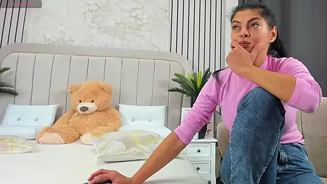 Girls: try live performances with matured performers, from dancing to quirks, in a variety of beautiful sex cams.