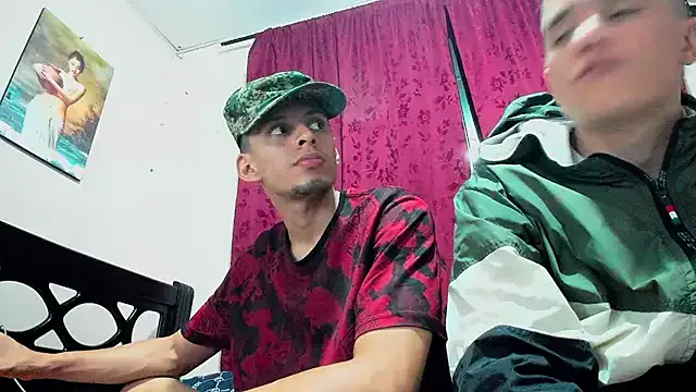 Girls: try live performances with matured performers, from dancing to quirks, in a variety of beautiful sex cams.