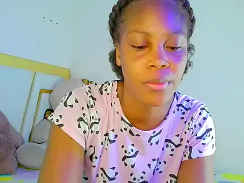 DayanaWood from StripChat