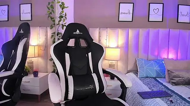 Girls: try live performances with matured performers, from dancing to quirks, in a variety of beautiful sex cams.