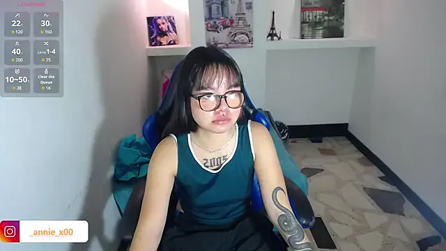 Girls: try live performances with matured performers, from dancing to quirks, in a variety of beautiful sex cams.