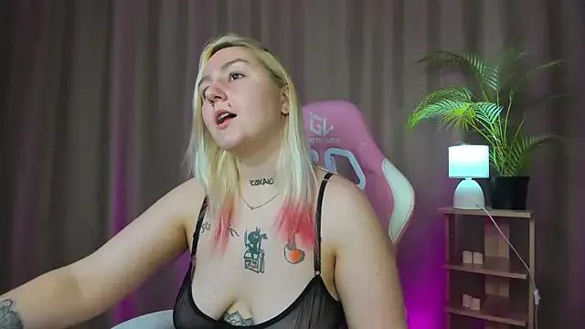 Debbie_Taylor from StripChat