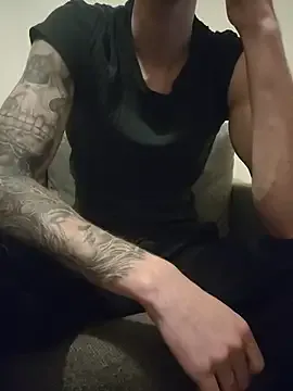 DeepSecret0 from StripChat is Freechat