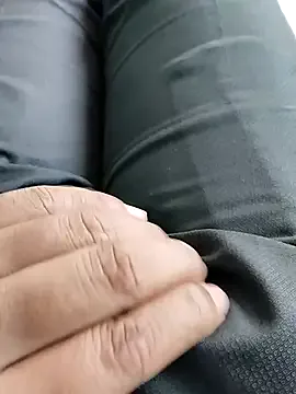 Desi_muslimcouple from StripChat is Freechat