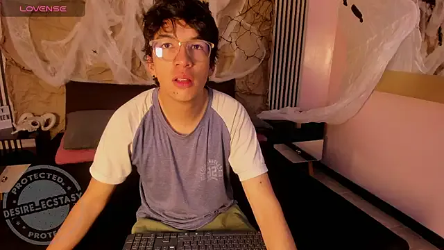 Desire_Ecstasy from StripChat is Freechat