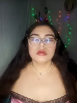 Diamily from StripChat is Freechat