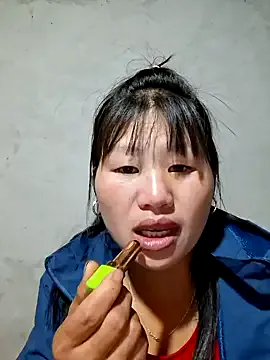 diamond-- from StripChat is Freechat