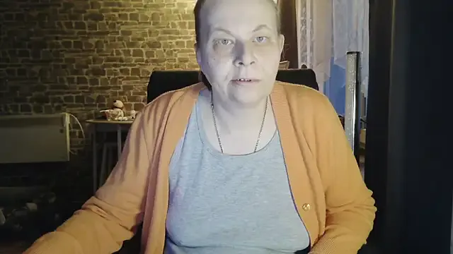 Diamond_Bite from StripChat is Freechat