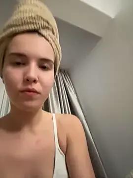 Diamond_lucyy from StripChat is Freechat