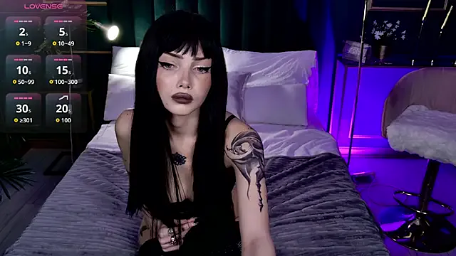 Diana_Addams from StripChat is Freechat