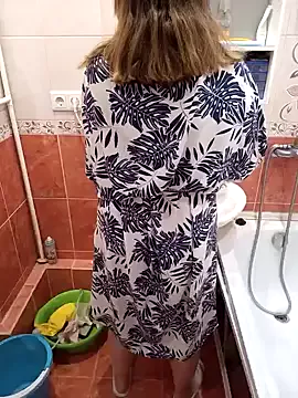 DienkaGreen from StripChat