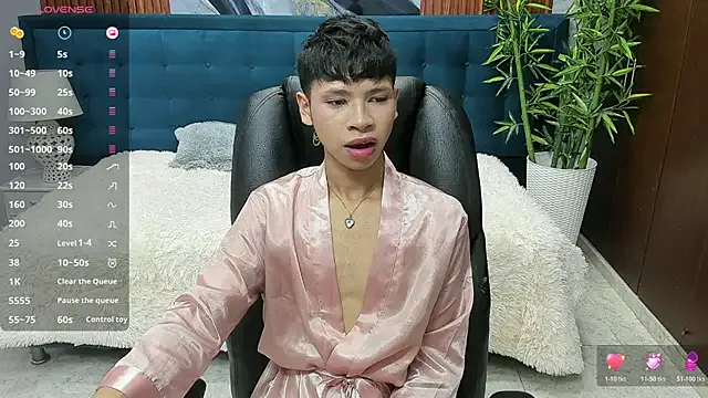 Girls: try live performances with matured performers, from dancing to quirks, in a variety of beautiful sex cams.