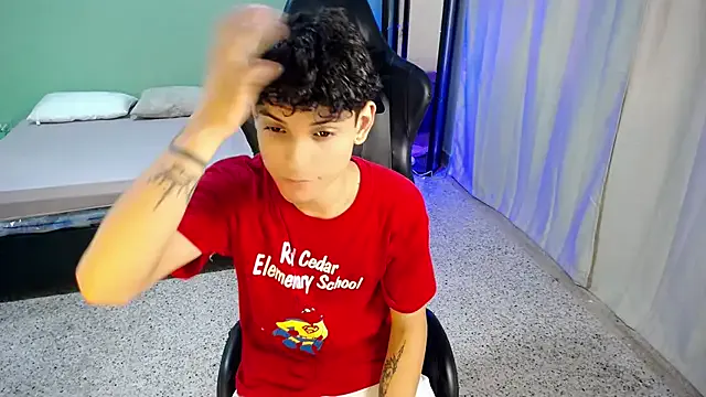 Girls: try live performances with matured performers, from dancing to quirks, in a variety of beautiful sex cams.