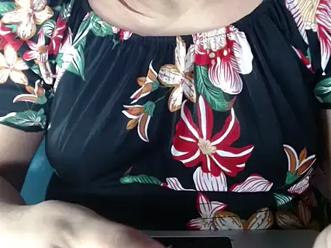 Dirtylovv from StripChat is Freechat