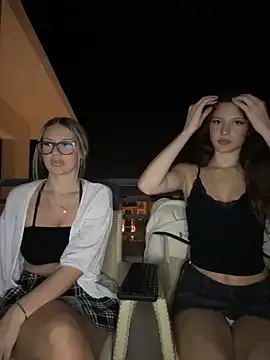 Girls: try live performances with matured performers, from dancing to quirks, in a variety of beautiful sex cams.