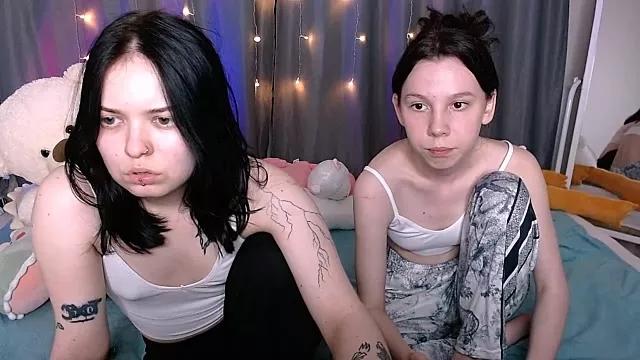 Doll_lol_ from StripChat