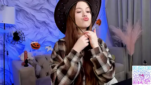 Dolly_Gleam from StripChat is Freechat