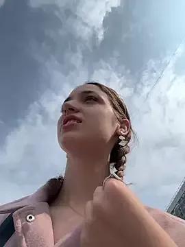 DollyTall from StripChat